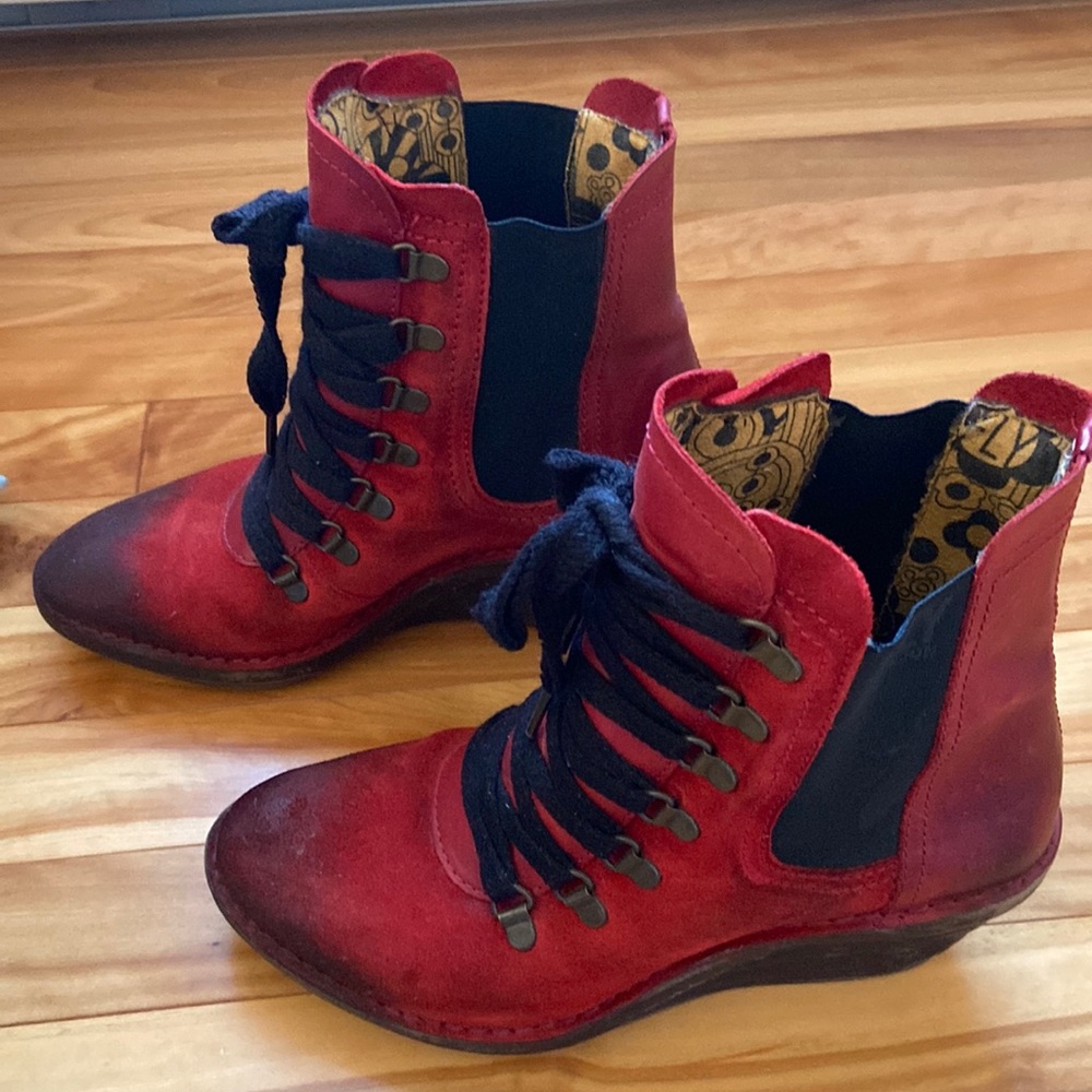 Fly London bootie